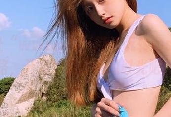 让“www.17”带你玩转ios美食线路，开启甜蜜的吃瓜时光吧！
