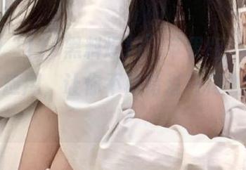“17c黑料爆料”苹果版，粉丝们的必备应用，让你不再错过任何劲爆消息！