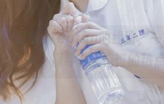 跟随51cgfun的线路，一起踏上吃瓜之旅，探寻令人惊讶的热点！