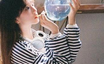 探索《吃瓜天堂》的魅力：首页聚焦精彩瓜事，网址带你畅游