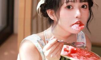 追寻娱乐真相，在线观看《黑料正能量不打烊》，绝对让你永不迷路的线路！