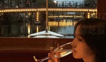 来黑料社不打烊zztt，轻松获取资源，让这个app陪你吃瓜乐趣满满！